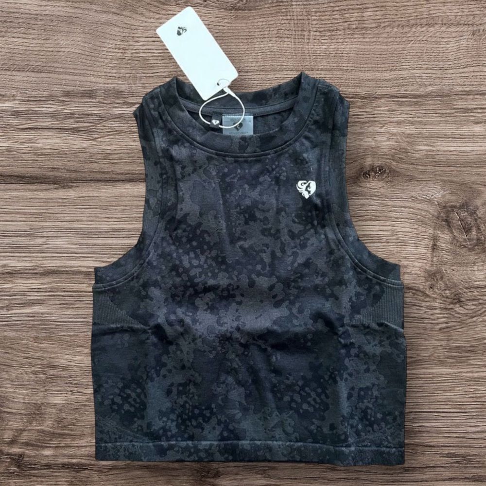Women’s Best Evolution Seamless Camo Racerback Crop Tank Top Black Medium NWT